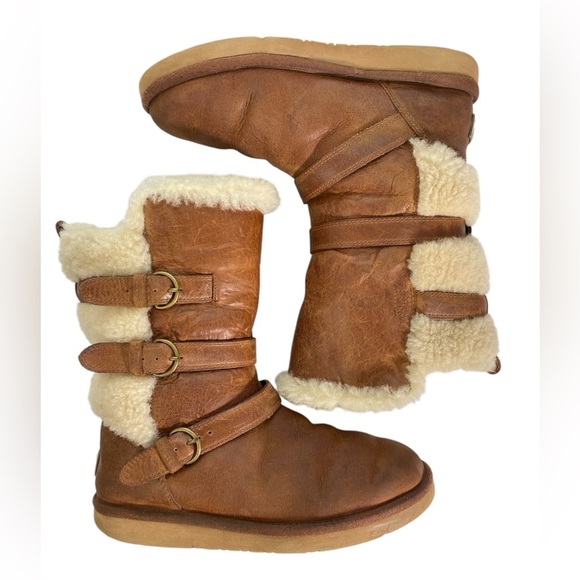 UGG Brown Ankle Boots with Cream Fur - Picture 7 of 12